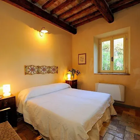 San Liberio Sleeps 26 Pool Air Con Wifi Montemaggiore al Metauro
