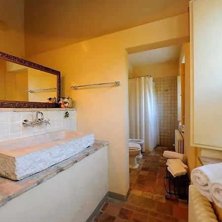 San Liberio Sleeps 26 Pool Air Con Wifi Holiday home Montemaggiore al Metauro