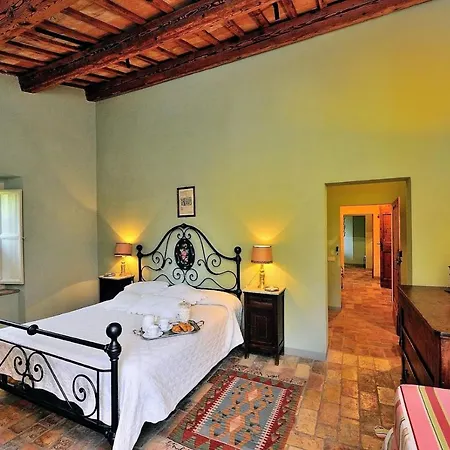 San Liberio Sleeps 26 Pool Air Con Wifi