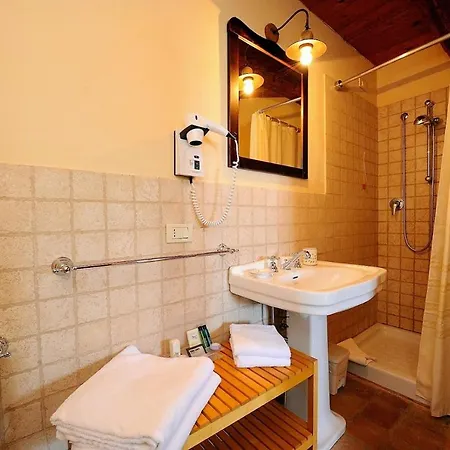 San Liberio Sleeps 26 Pool Air Con Wifi Holiday home *