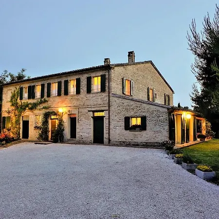 San Liberio Sleeps 26 Pool Air Con Wifi Holiday home *