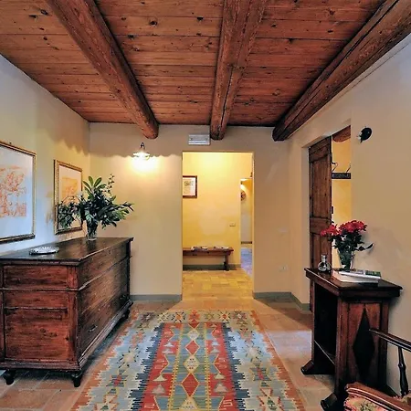 San Liberio Sleeps 26 Pool Air Con Wifi