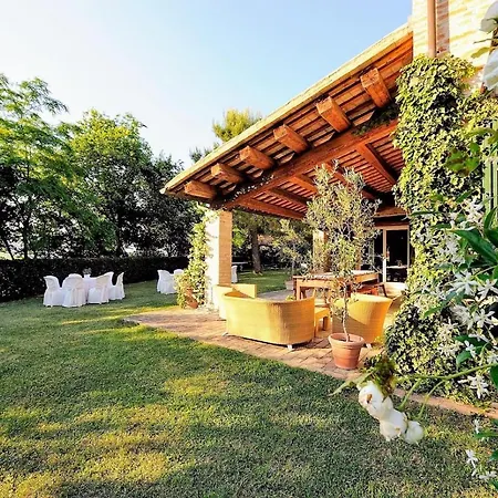 San Liberio Sleeps 26 Pool Air Con Wifi * Montemaggiore al Metauro