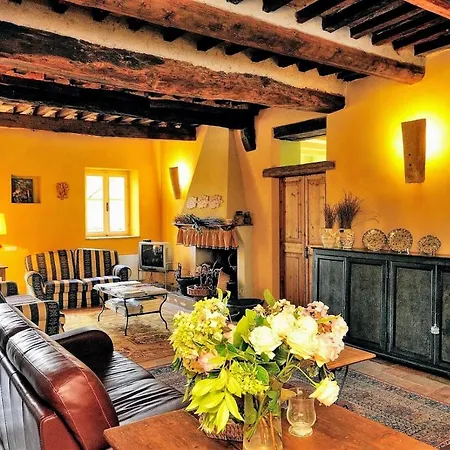 San Liberio Sleeps 26 Pool Air Con Wifi Holiday home