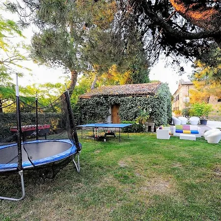 Holiday home San Liberio Sleeps 26 Pool Air Con Wifi Montemaggiore al Metauro
