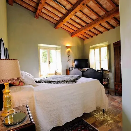 Holiday home San Liberio Sleeps 26 Pool Air Con Wifi Montemaggiore al Metauro